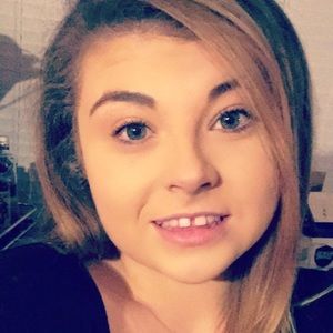 Meet your Posher, Caitlin